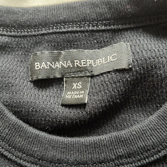 Banana Republic Black Ribbed Long Sleeve Tee - Picture 2 of 2